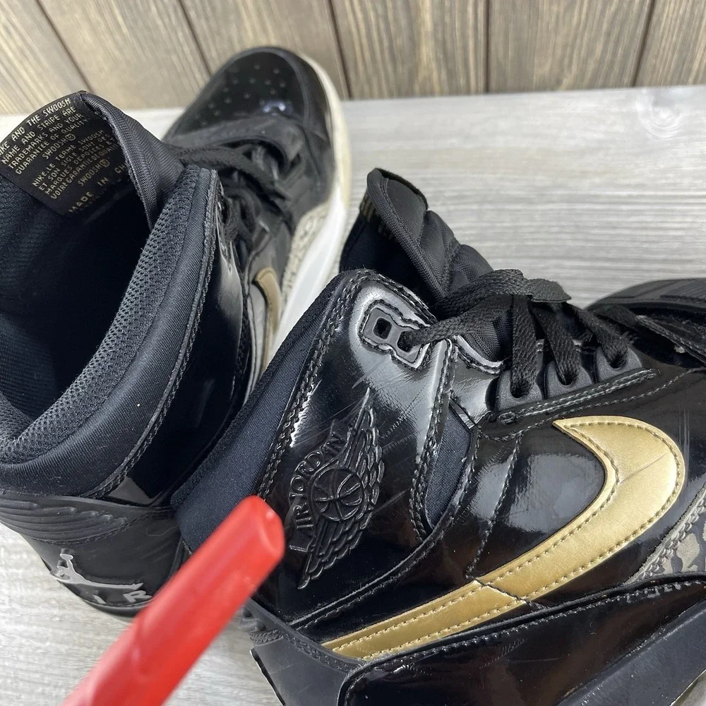 Jordan Legacy 312 Black Gold Men's Size 11 Sneakers Shoes AV3922-007